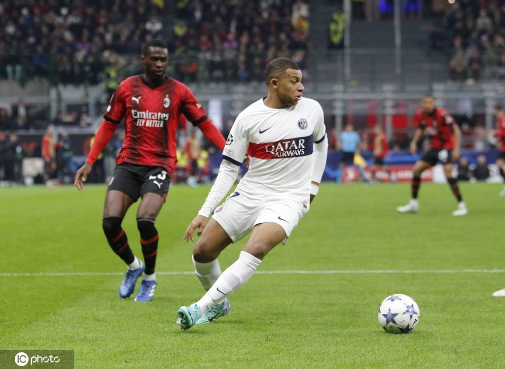 巴黎圣日耳曼主场大胜，提前锁定小组第一的简单介绍