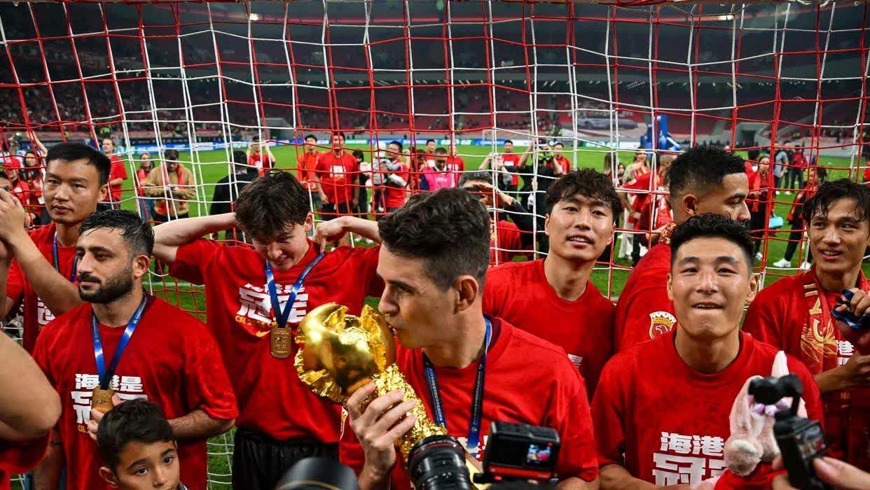 9you娱乐-上海上港客场轻取对手，势如破竹向淘汰赛进军