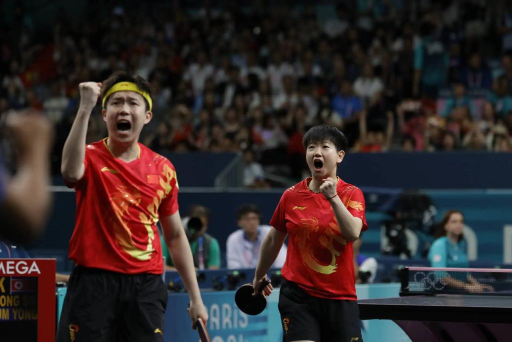 包含力拼亚洲豪强，中国球队斩获胜利的词条