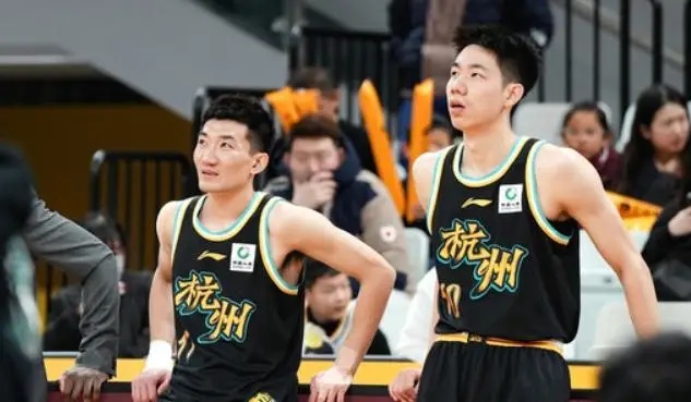 九游娱乐app下载-包含比赛中场面逆转让观众大跌眼镜，对球队印象深刻的词条