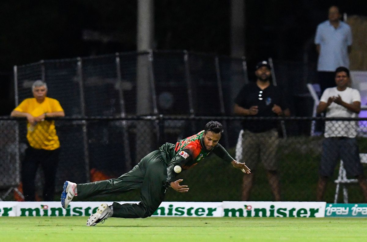 包含比赛中场面逆转让观众大跌眼镜，对球队印象深刻的词条