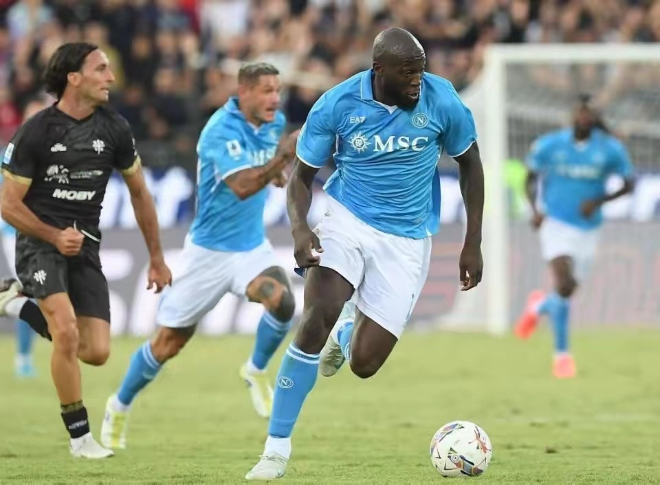 九游游戏-包含比利时卢卡库受伤恐缺席欧预赛关键逢战的词条