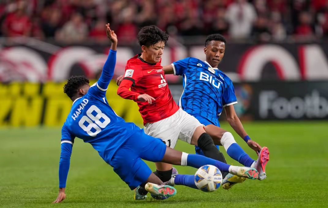 包含赛前专访：浦和红钻主帅谈世俱杯目标的词条