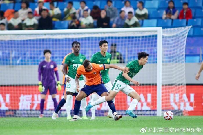 关于北京国安客场战平河北华夏，豪取不败纪录的信息