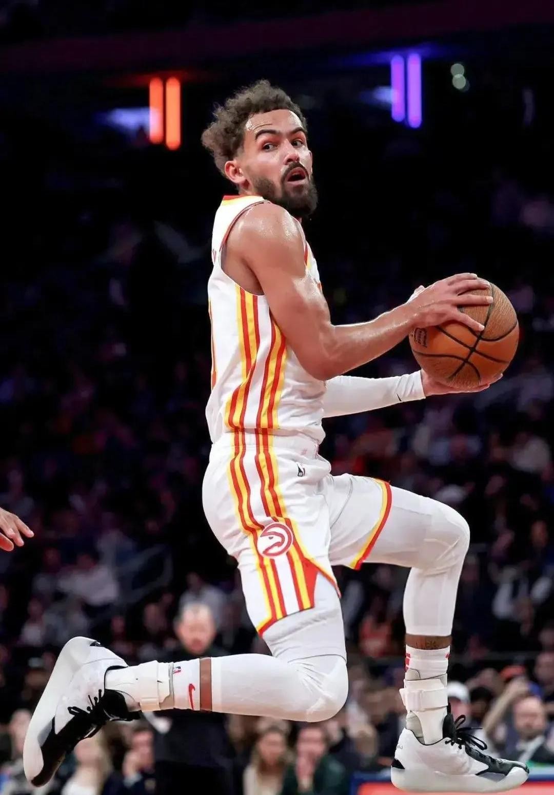 爵士队打破老鹰主场不败纪录