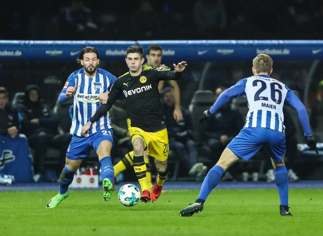 科隆球队困难不断，主帅力挺球员战斗到底的简单介绍