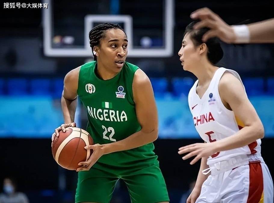 澳大利亚女篮凭借团队合作，闯入四强