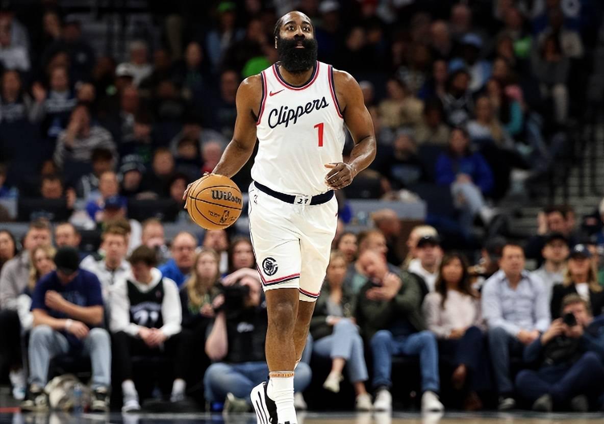 快船客场战胜篮网，莱昂纳德砍下全队最高得分