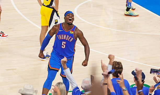 九游APP-包含华力士中卫获赞，展现出色防守实力的词条