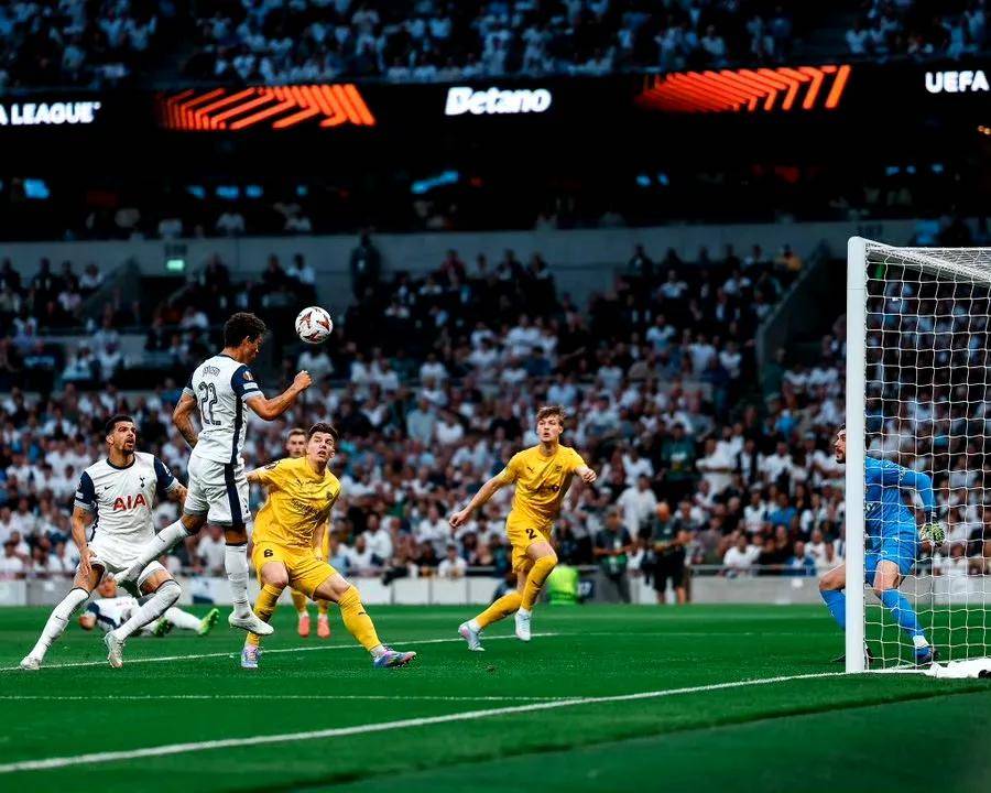 九游娱乐app下载-热刺主场大胜曼联，凯恩梅开二度帮热刺豪取三分