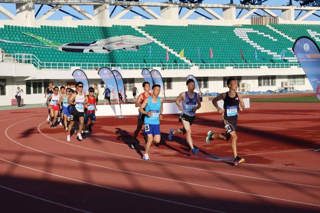 澳大利亚田径拿下金牌，速度与激情在赛场上展现