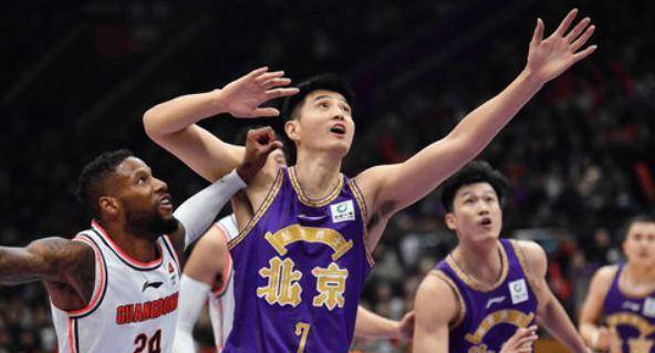 广东男篮再胜北京队，稳操胜券