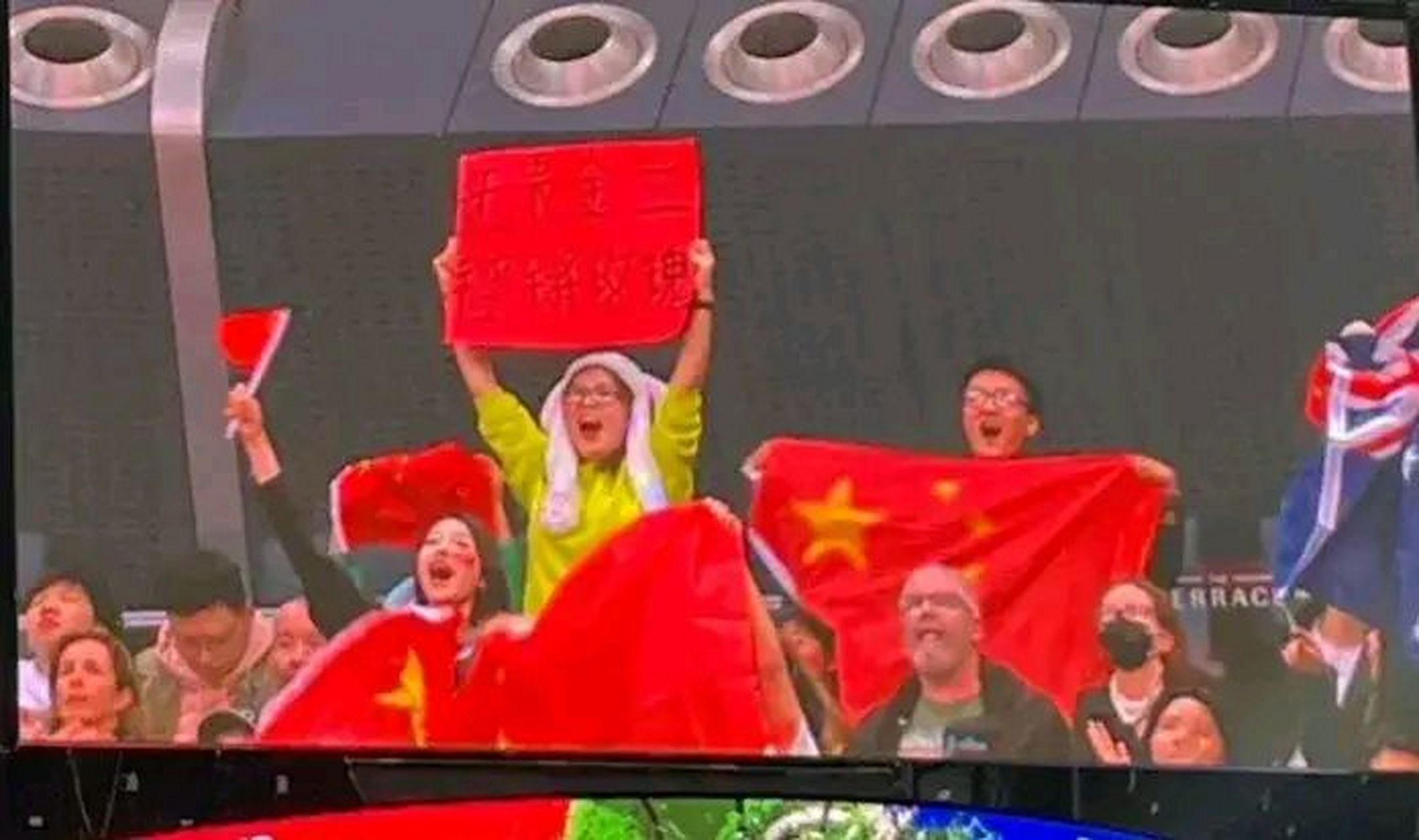 悉尼赢球如饮水，每场比赛均不会让步