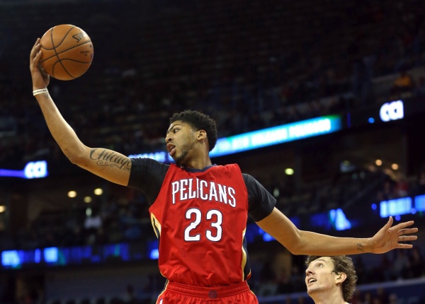 九游娱乐app下载-鹈鹕内线受困，连败局势难挽回