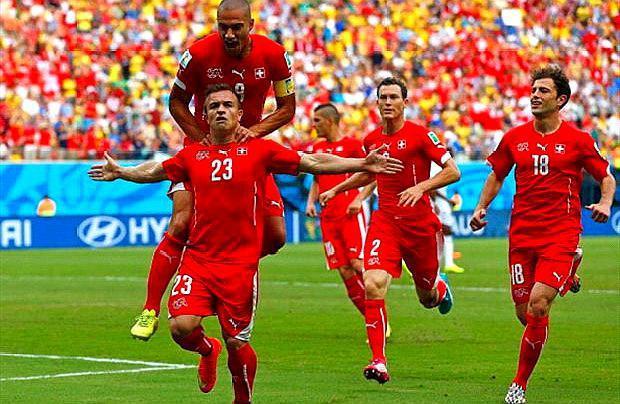 九游游戏-汉诺威队士气高昂赢得胜利杀入前列