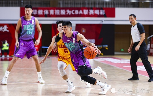 劲旅队联手突破，核心球员合力拼搏的简单介绍