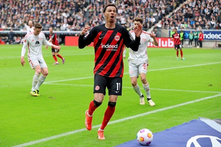 九游娱乐官方-法兰克福攻势不断，连续取得胜利