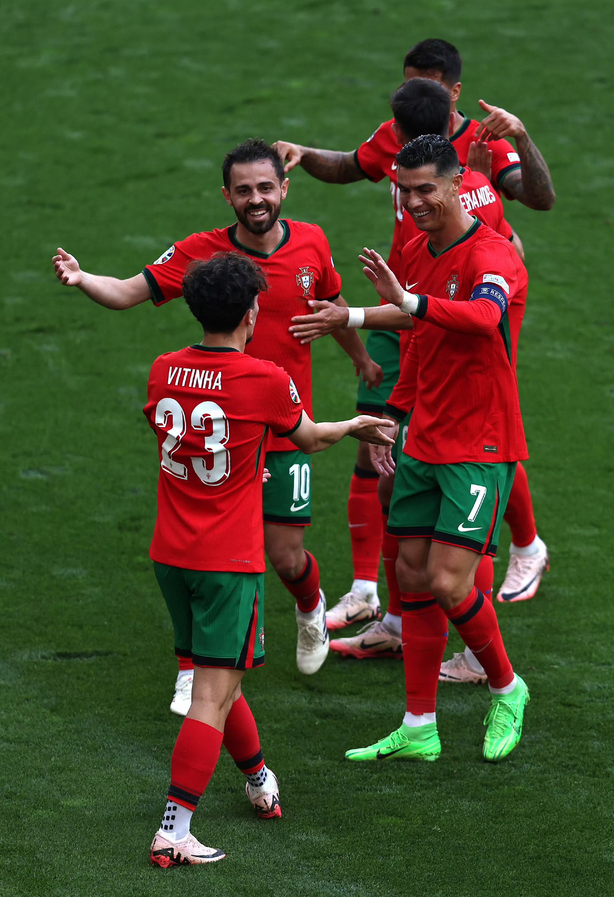 九游体育官方入口-葡萄牙淘汰波兰，成功晋级欧洲杯八强