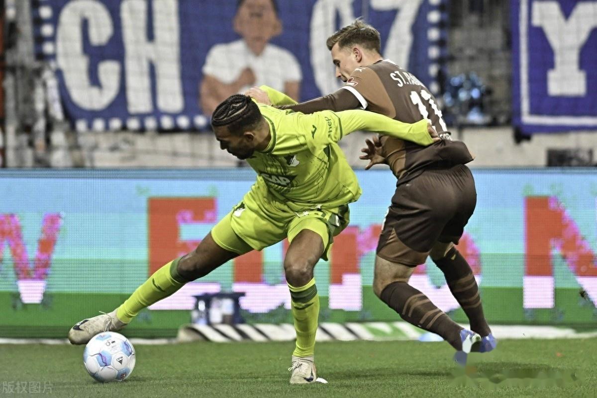 九游体育直播-霍芬海姆球队主场大失利，德甲降级圈球队继续难以翻身