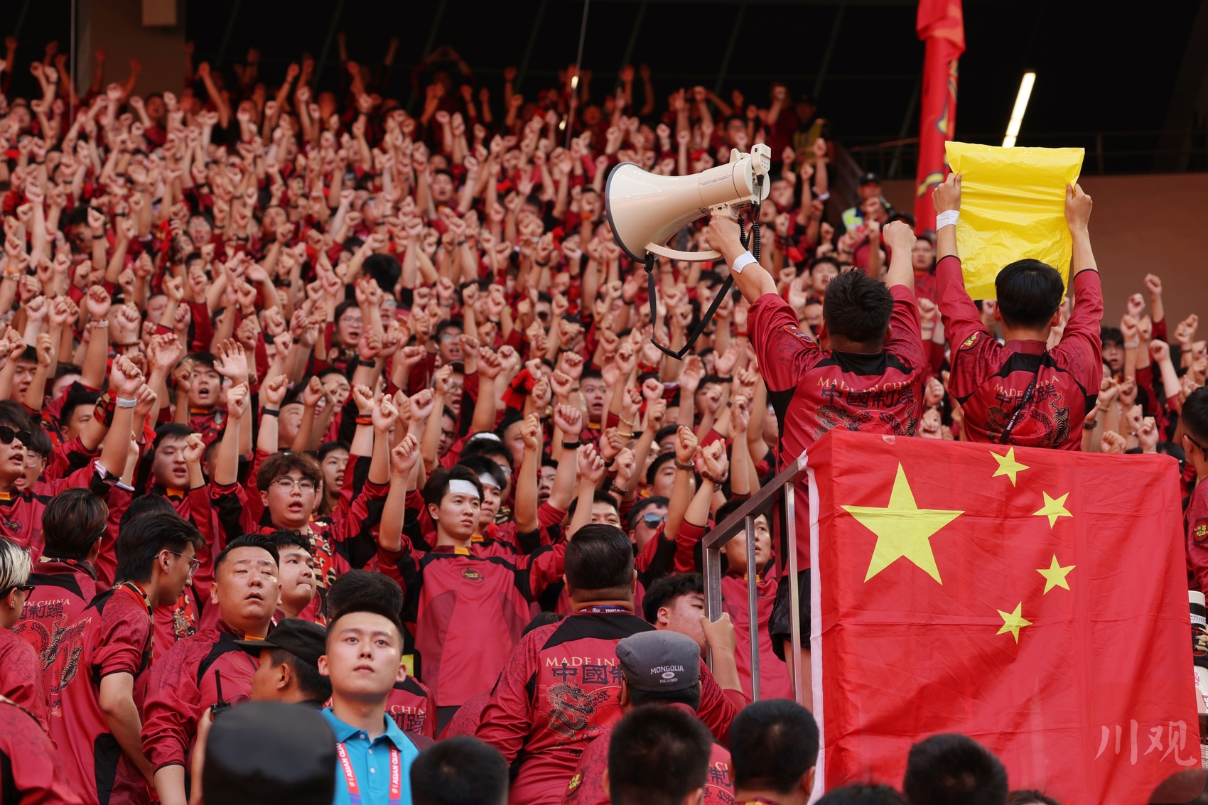 九游娱乐网站-足球舞台盛宴，球队斗志昂扬的简单介绍