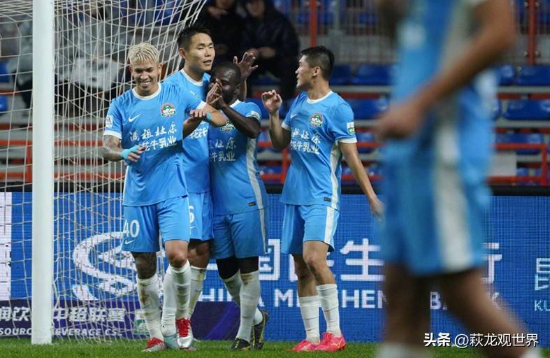 九游app下载-紧张比拼中战胜强敌，球队士气高昂