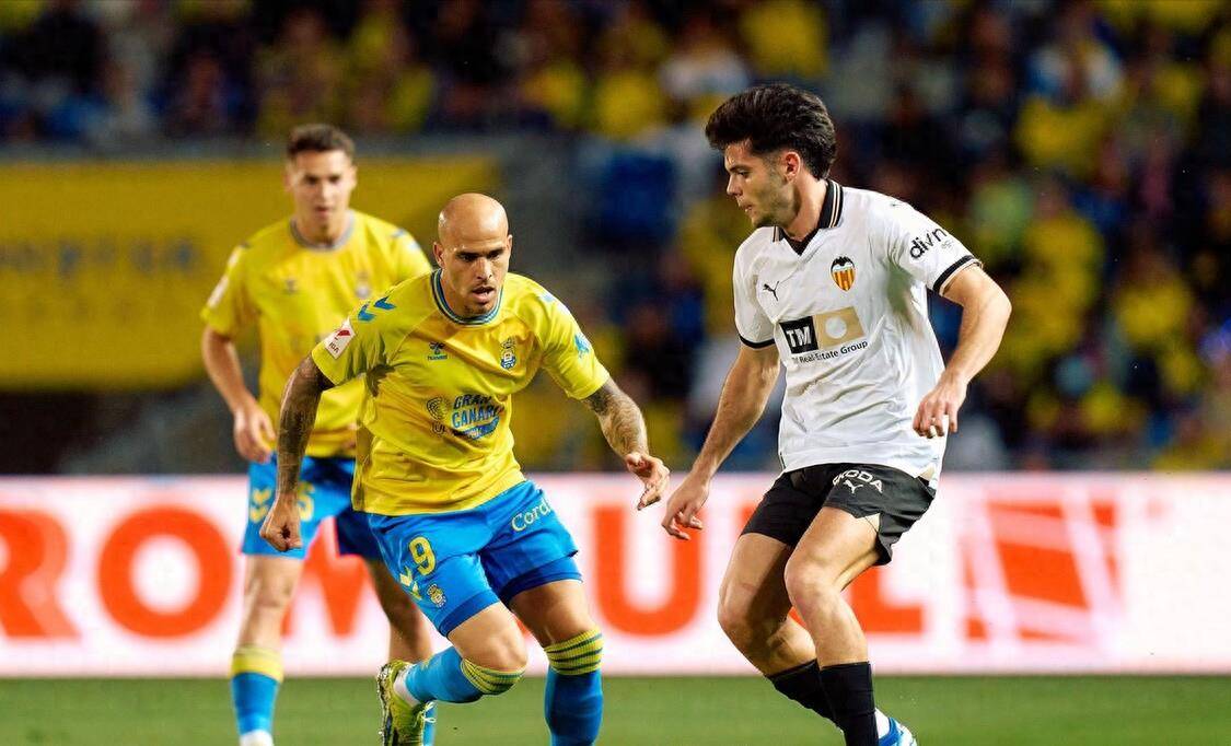 九游娱乐首页-包含斯帕尔-逆转击败桑普多利亚，洛佩斯建功的词条