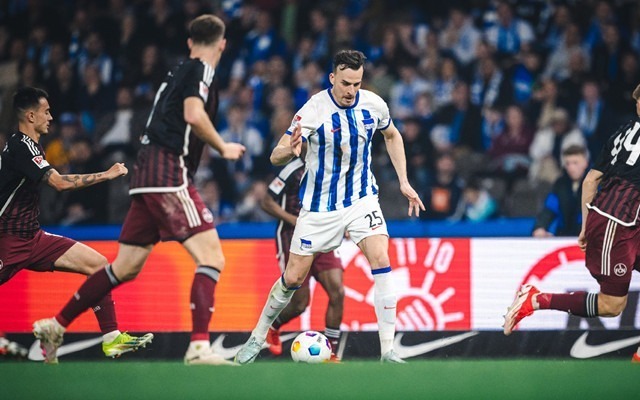 柏林赫塔凭借点球战平狼堡，保持不败