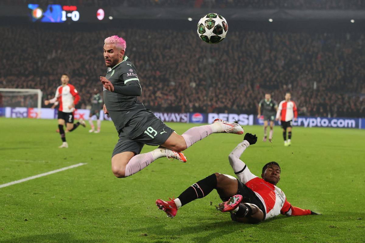 九游体育APP下载-阿尔克马尔痛失欧冠决赛资格，球星心情低落