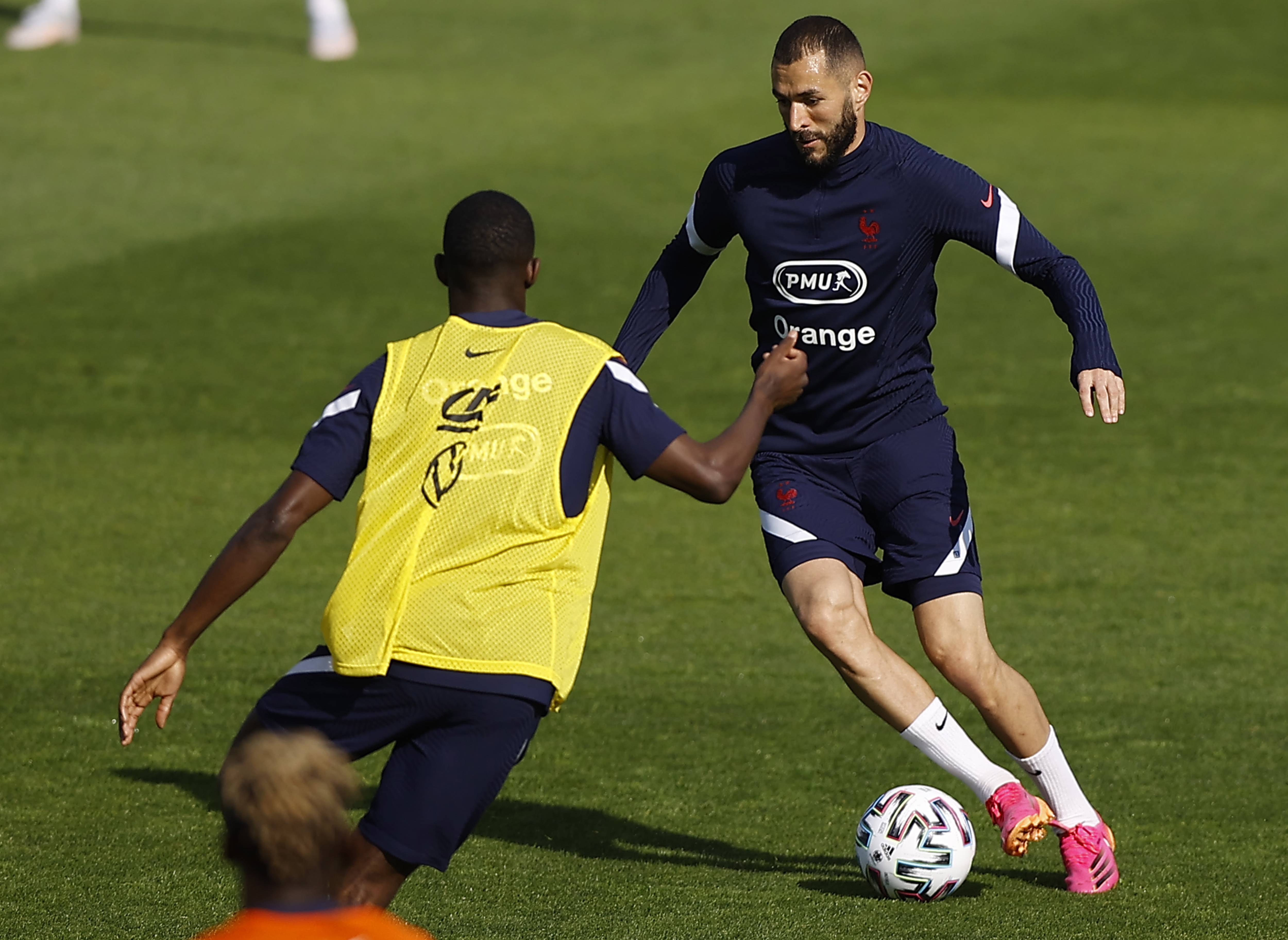 亚眠战术调整得当，备战法国超杯胜算在握