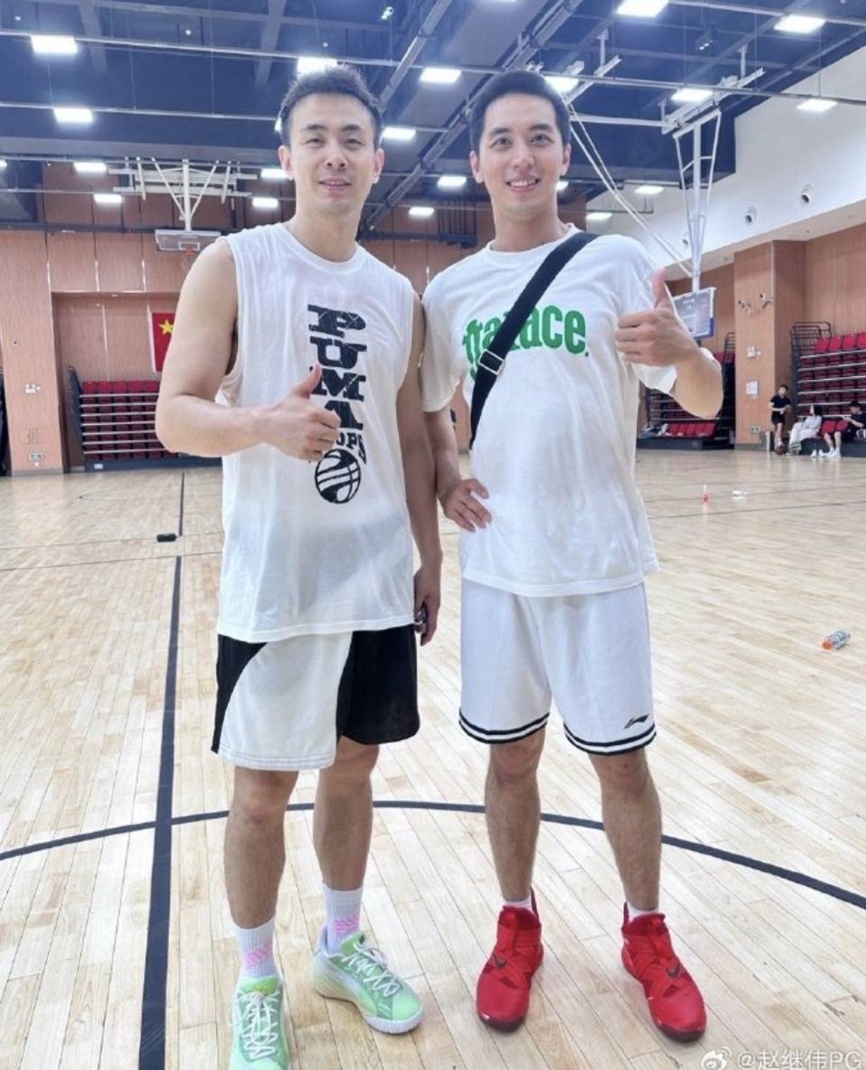 九游体育直播-篮球明星跨界合作，带动球迷关注度飙升