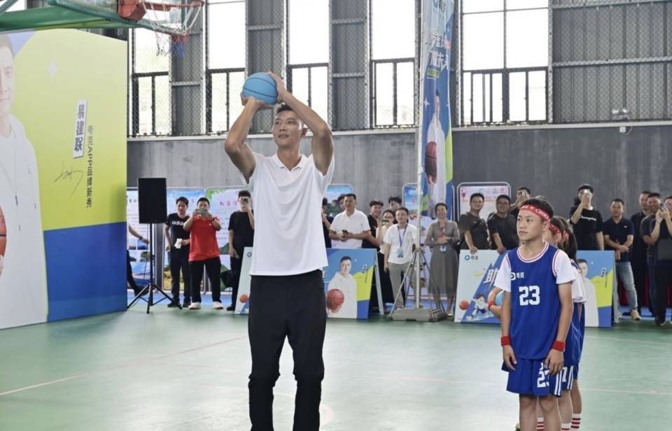 篮球明星跨界合作，带动球迷关注度飙升