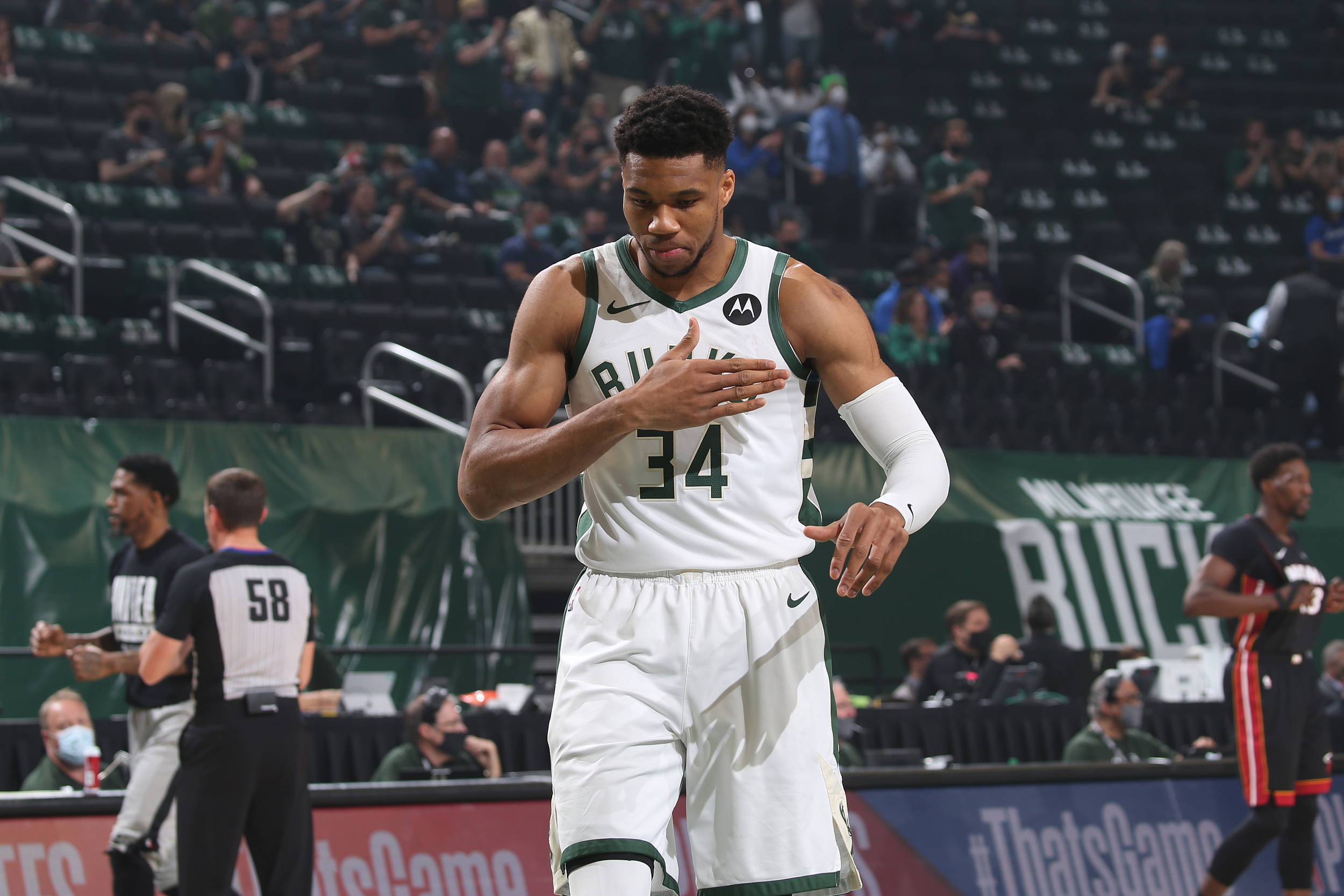 篮网战胜猛龙，东部半决赛再下一城