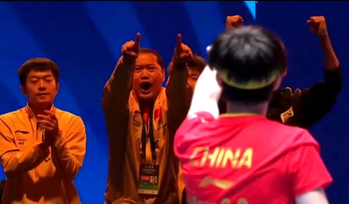 九游体育平台-巨头对决引燃球迷热情，预料比赛选手胜出