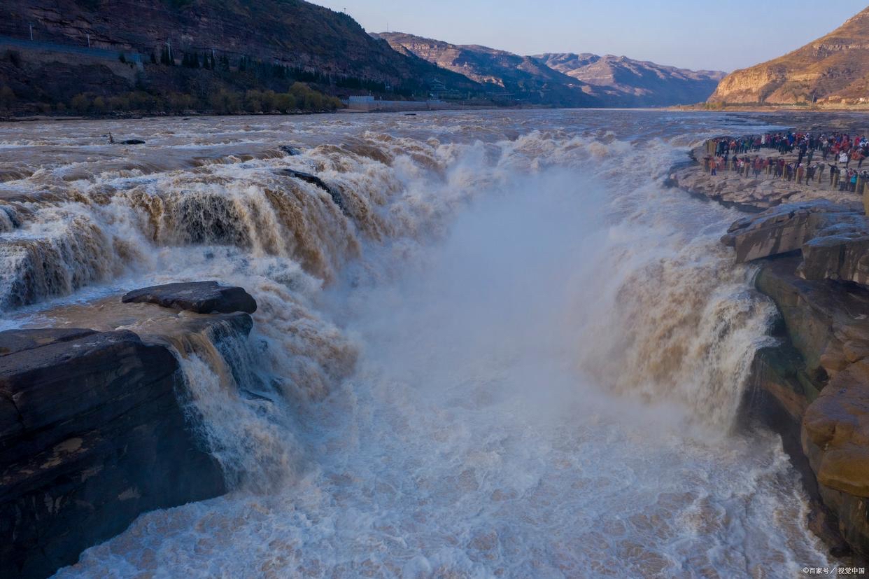 那不勒斯队犹如猛虎出山，固若金汤，势不可挡