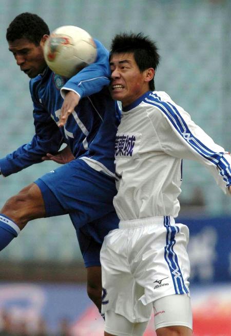 江苏舜天爆冷战胜重庆力帆，取得胜利