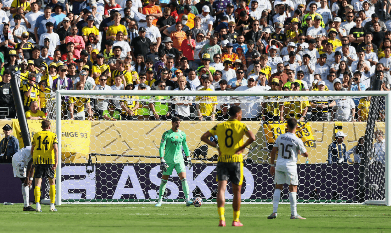 九游游戏-皇马压哨绝杀，双杀对手晋级半决赛