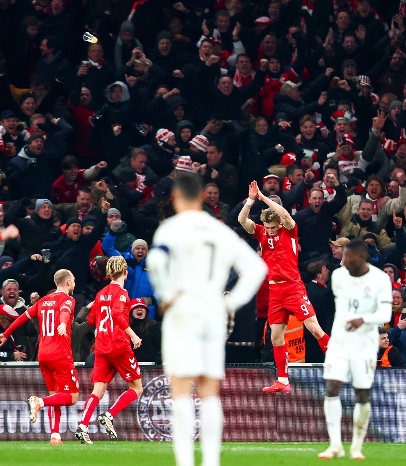 九游娱乐网页-包含瑞士队在欧预赛中展现强大实力激动球迷的词条