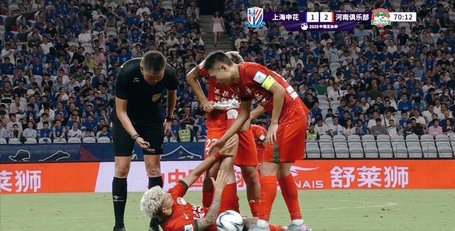 九游娱乐网站-实力雄厚球队威震赛场，激战纷呈