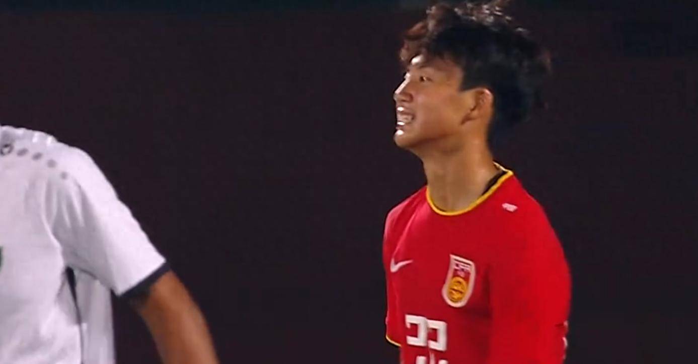 九游体育直播-河南建业力克劲敌，赢得关键战役