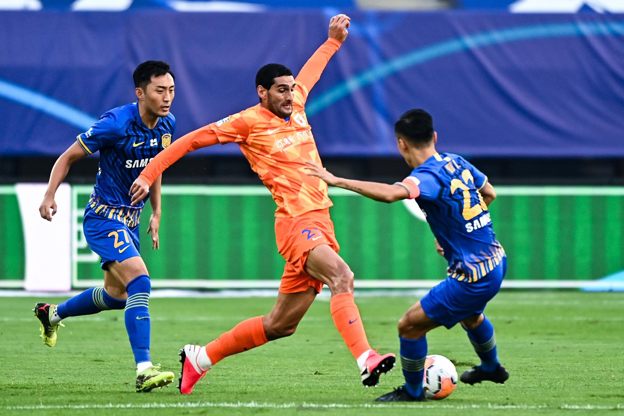 九游APP-包含江苏苏宁战胜山东鲁能，晋级下一轮的词条