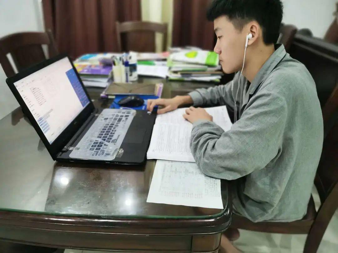 九游娱乐网站-精彩纷呈的比赛将让人们永远铭记在心中