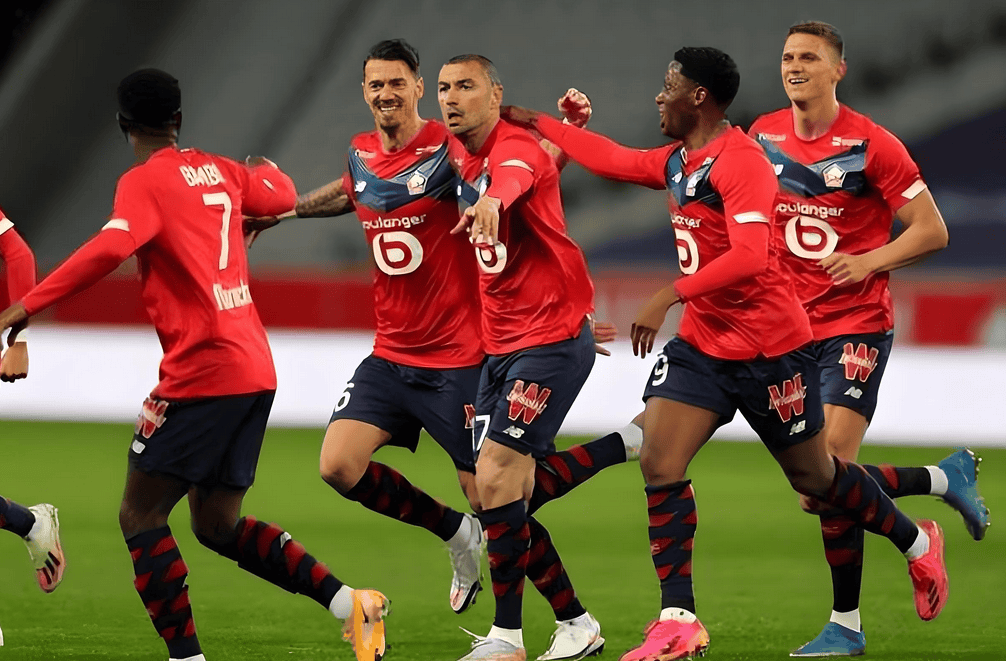 里尔队主力球员受伤，球队备战下场比赛