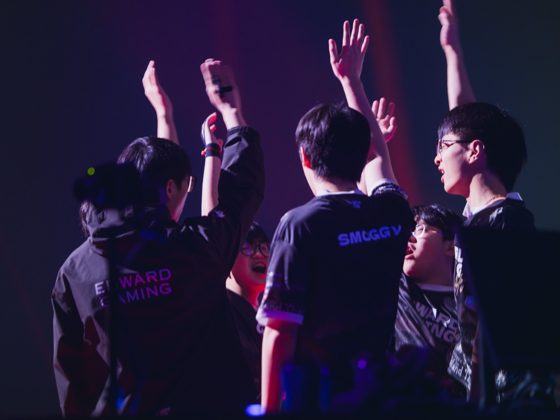 SHR碾压EDG，Peanut线上压制力十足顶尖较量2025世界赛，留下经典瞬间