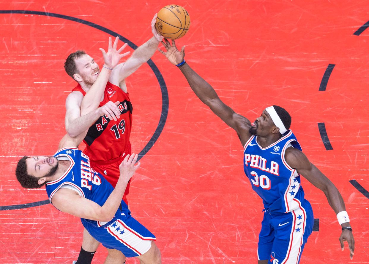 猛龙横扫76人，晋级东部决赛