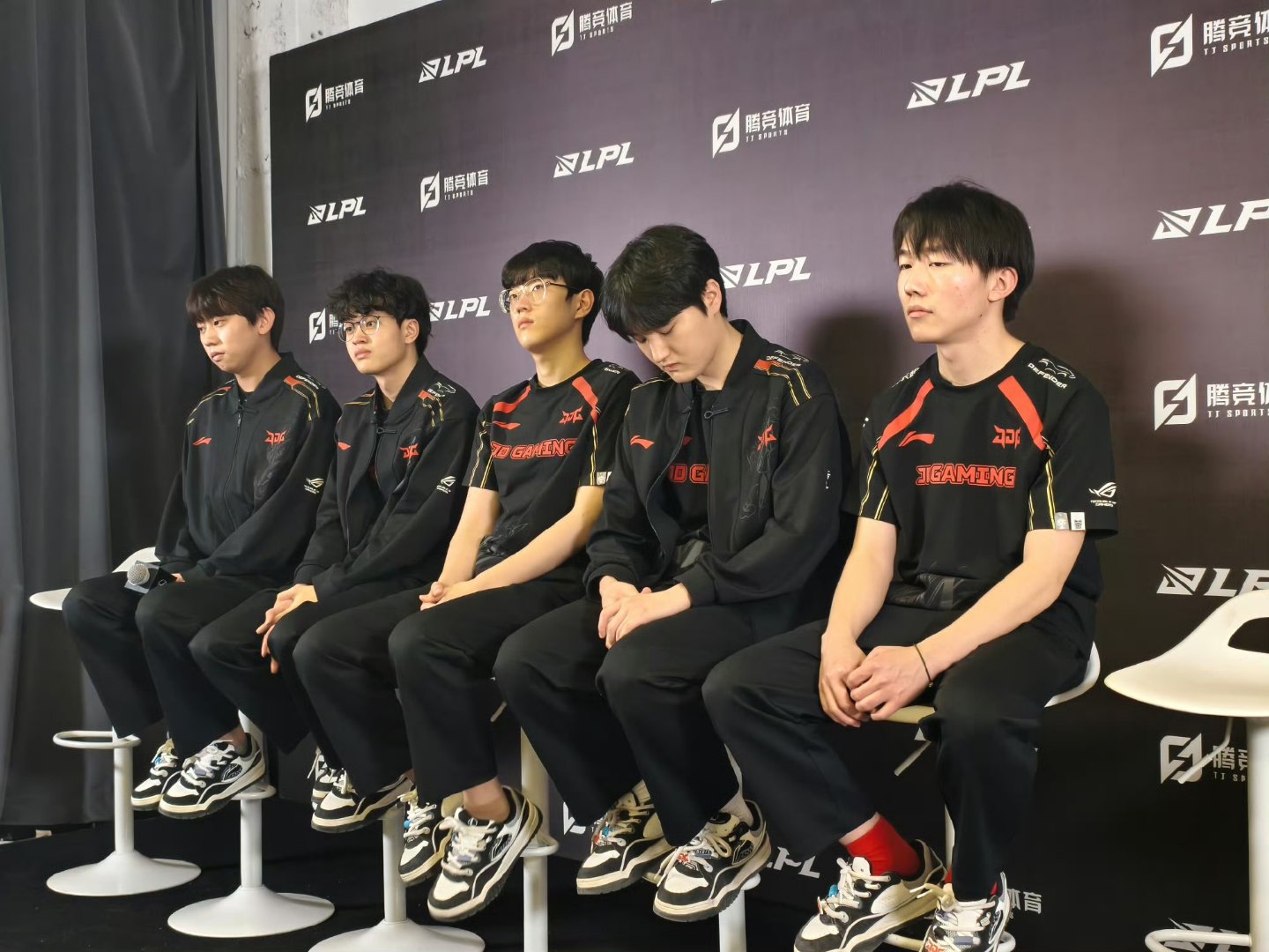 九游娱乐首页-JDG横扫100T，Chovy单局斩获MVP宿敌对决入围赛，成为赛场最大亮点的简单介绍