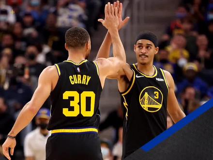 开拓者主场胜利，豪取分领跑