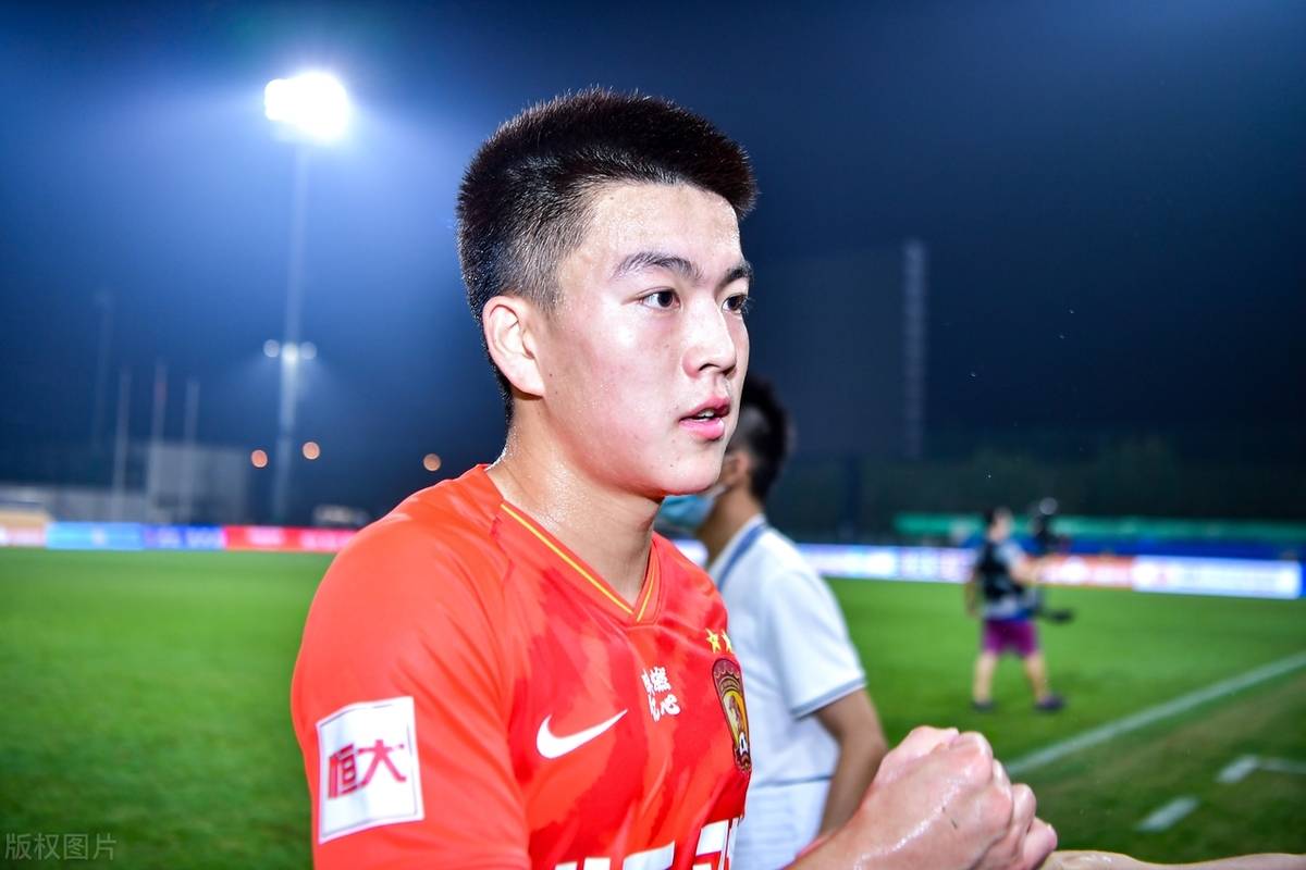 广州队换帅效果显著！连胜增加，信心倍增