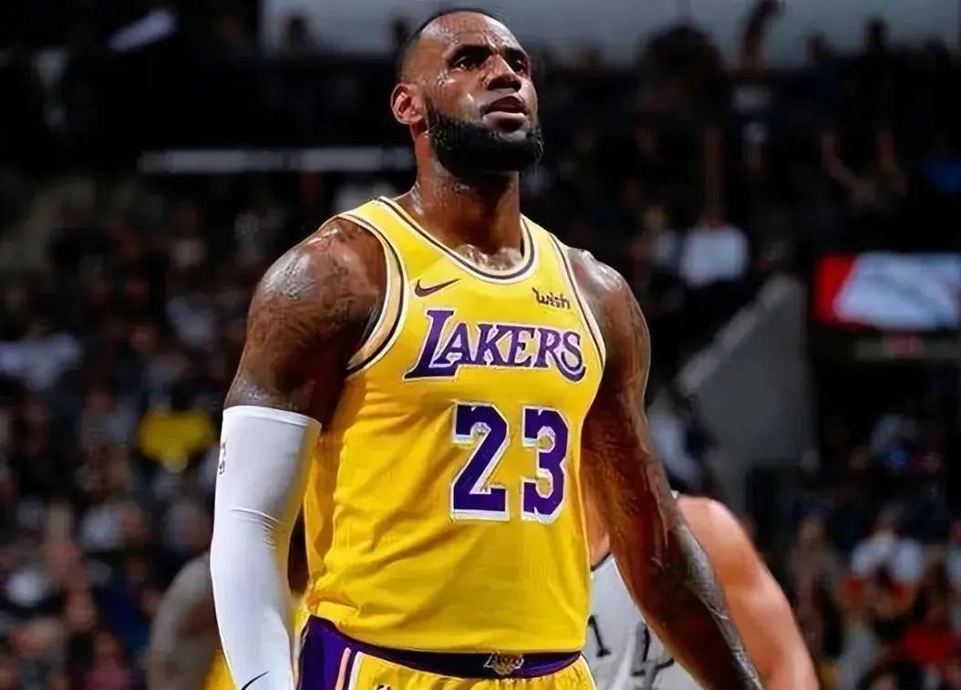 火箭双塔爆发，让湖人无言以对，引爆全场掌声