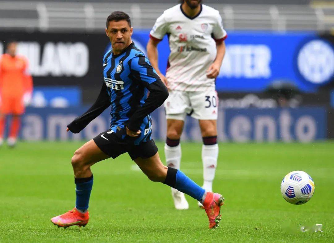 塞维利亚豪取客场胜利，继续向前进