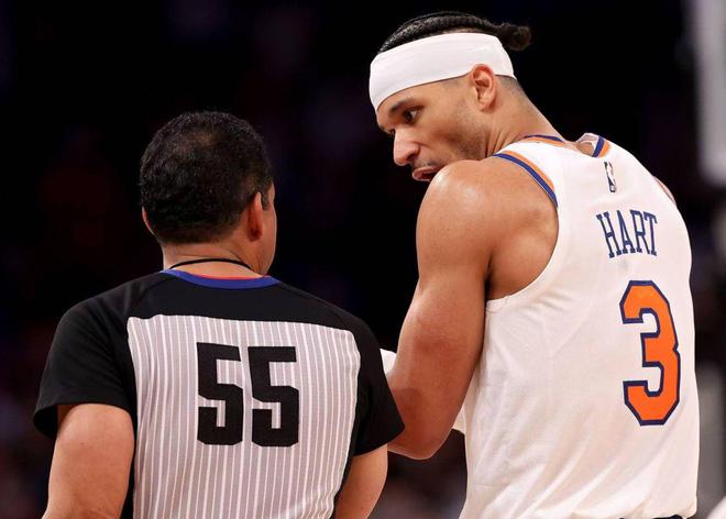 九游体育平台-骑士队后卫因伤缺席关键比赛，团队狼狈的简单介绍